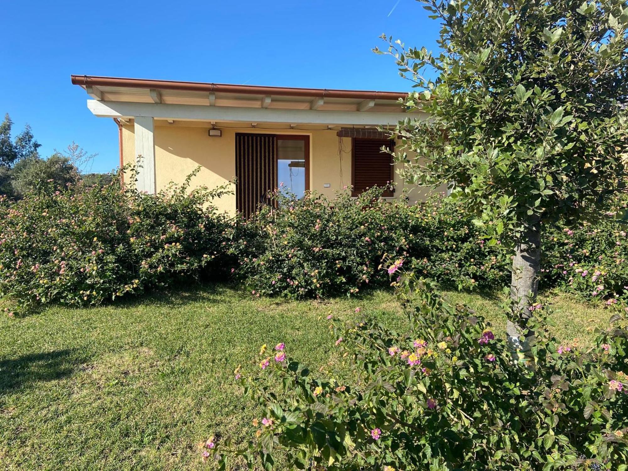 Villa Aratha Orosei Exterior photo
