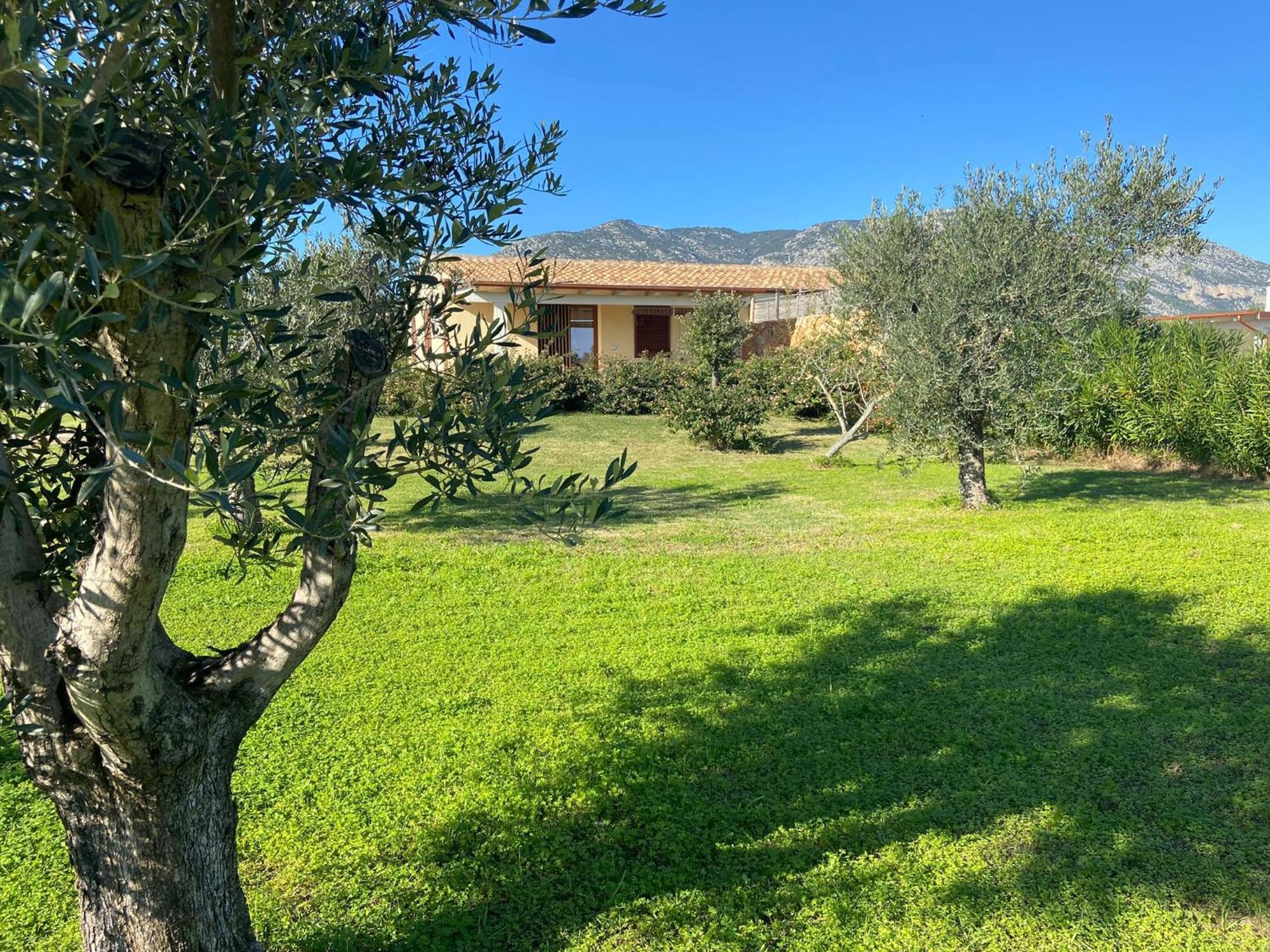 Villa Aratha Orosei Exterior photo
